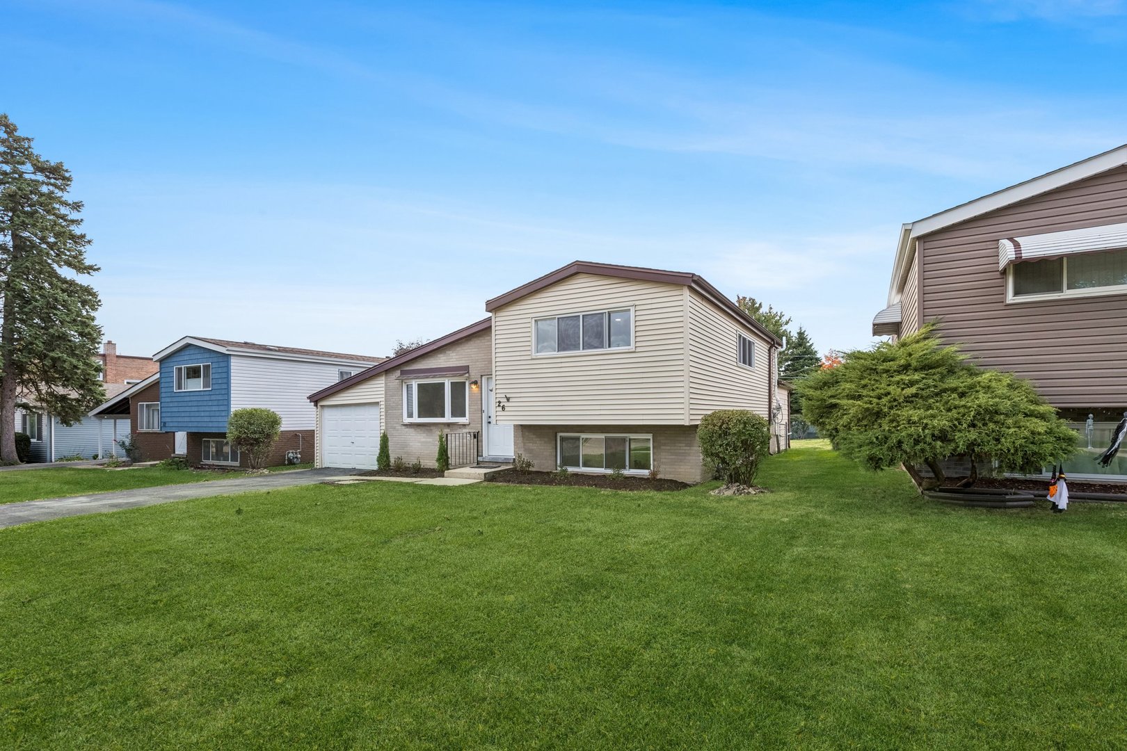 26 N Craig Place, Lombard, IL 60148