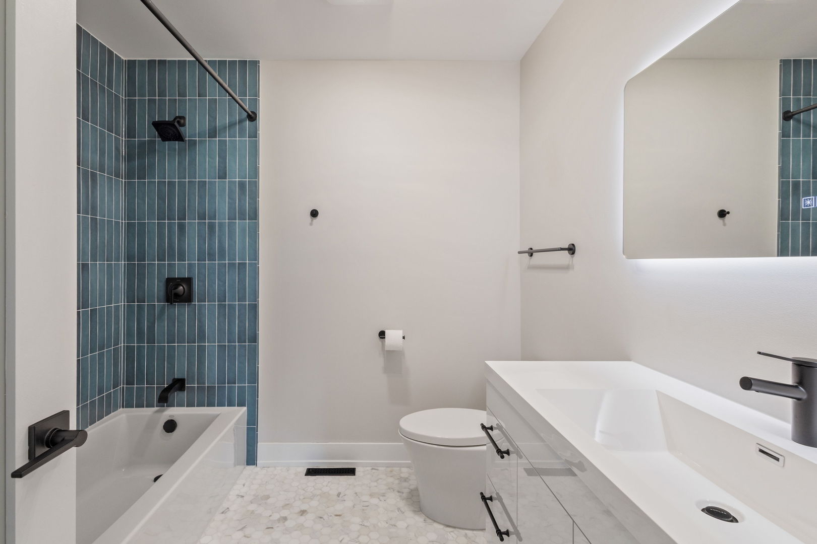 6710 W Golfview Lane, Palos Heights, IL 60463