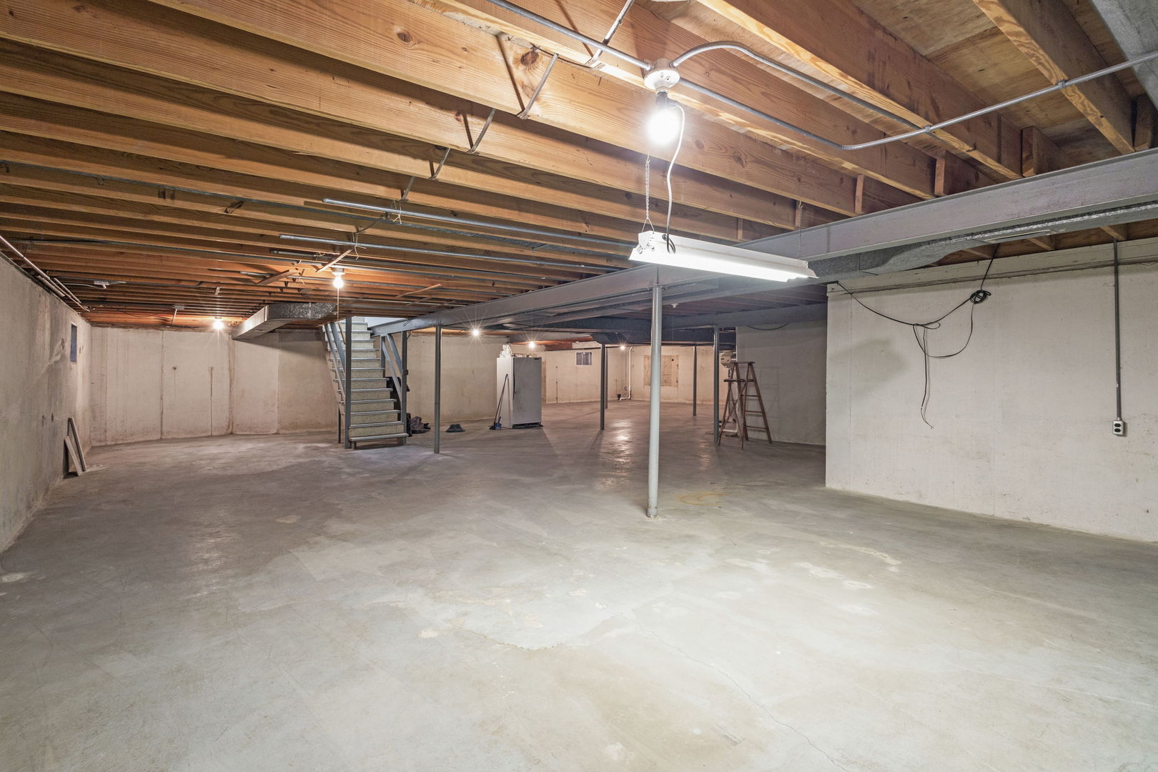 6710 W Golfview Lane, Palos Heights, IL 60463