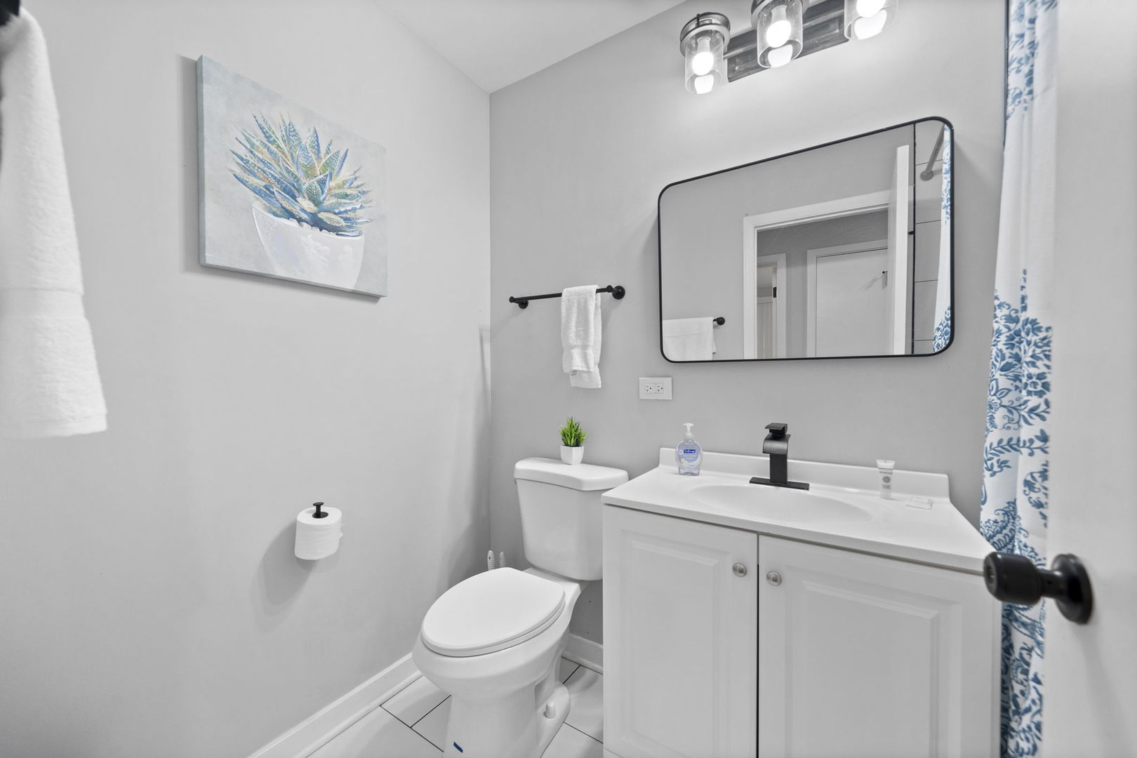 325 W Central Avenue, Lombard, IL 60148