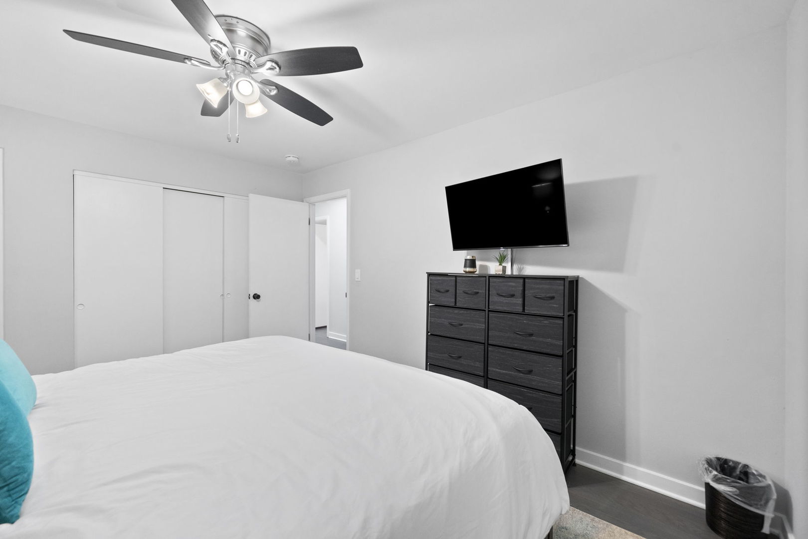 325 W Central Avenue, Lombard, IL 60148