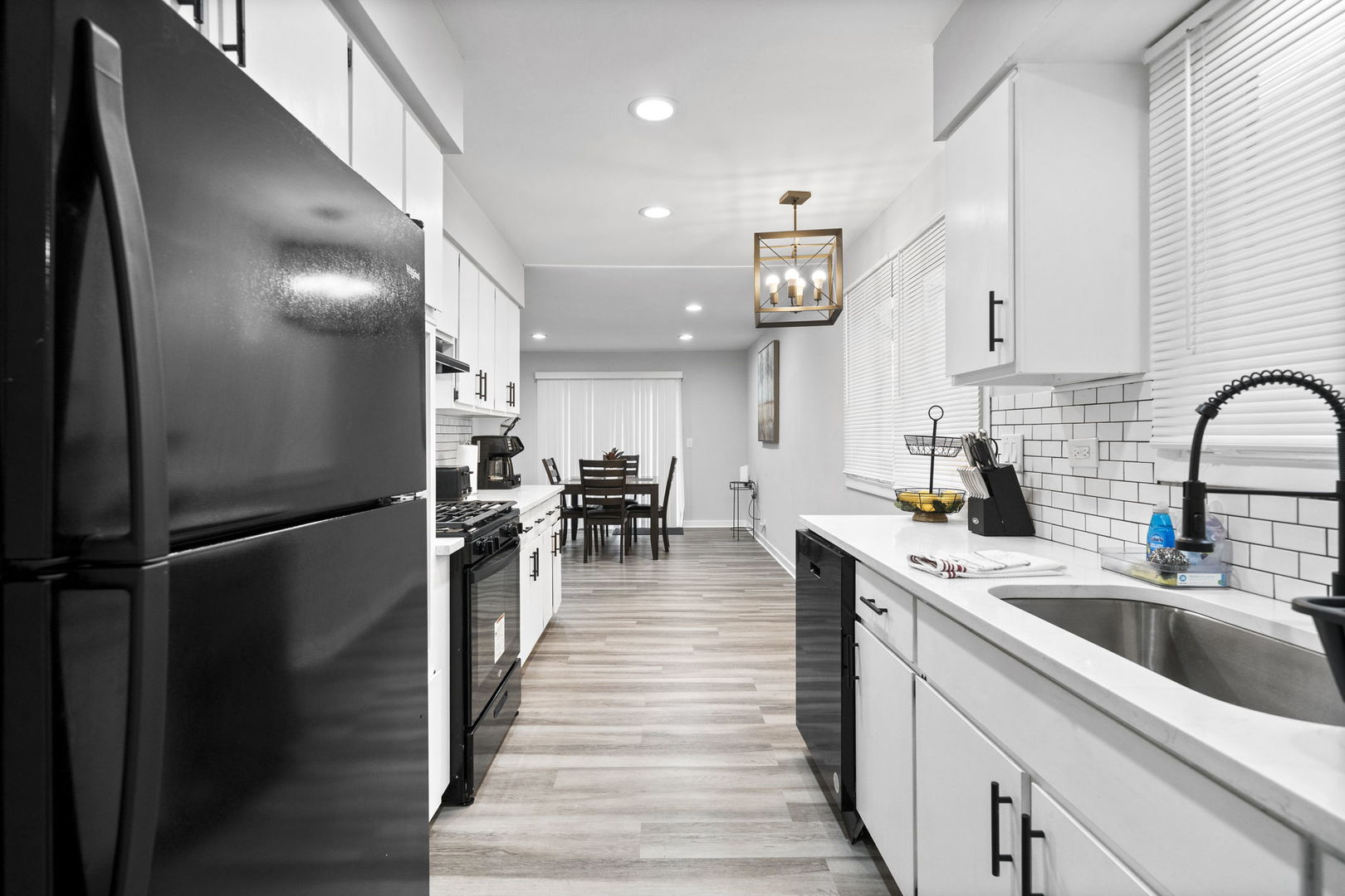 325 W Central Avenue, Lombard, IL 60148