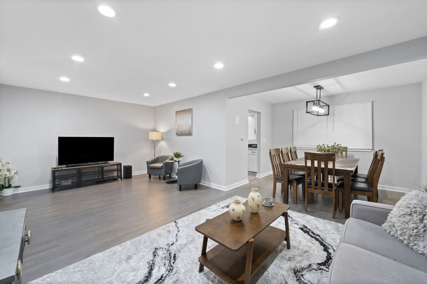 325 W Central Avenue, Lombard, IL 60148