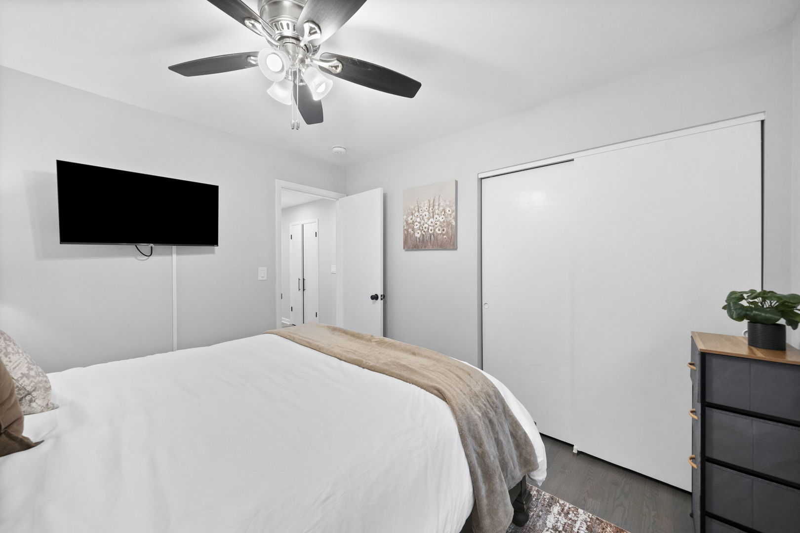 325 W Central Avenue, Lombard, IL 60148