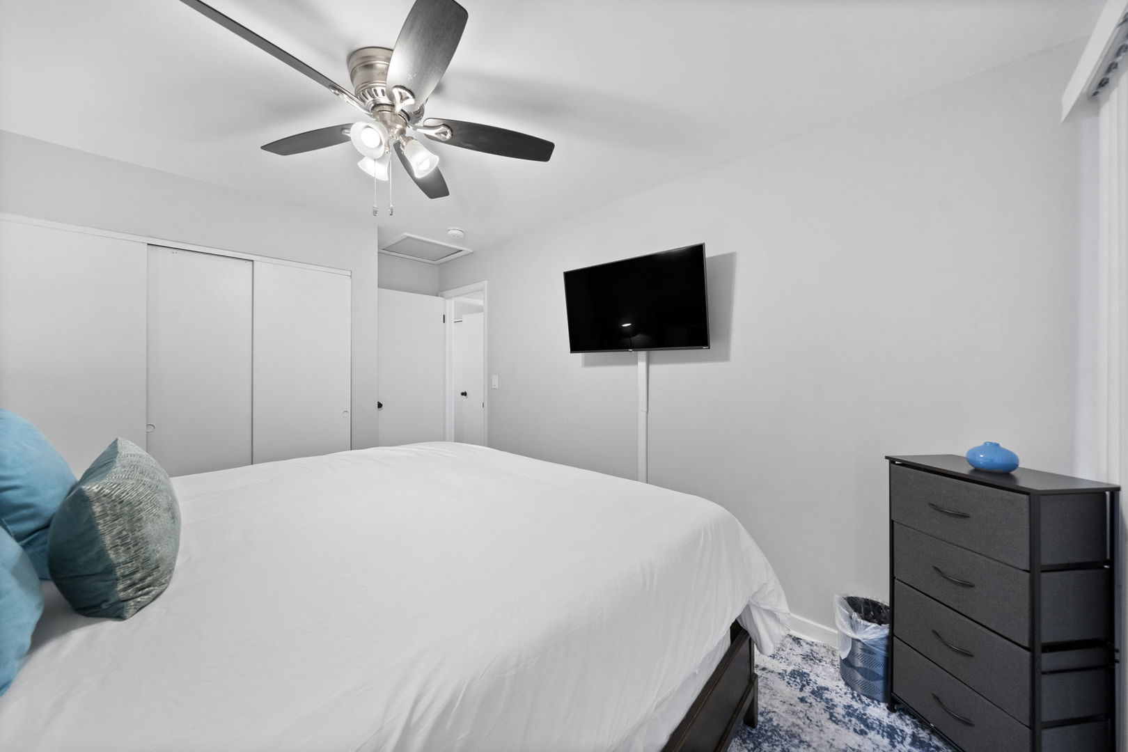 325 W Central Avenue, Lombard, IL 60148