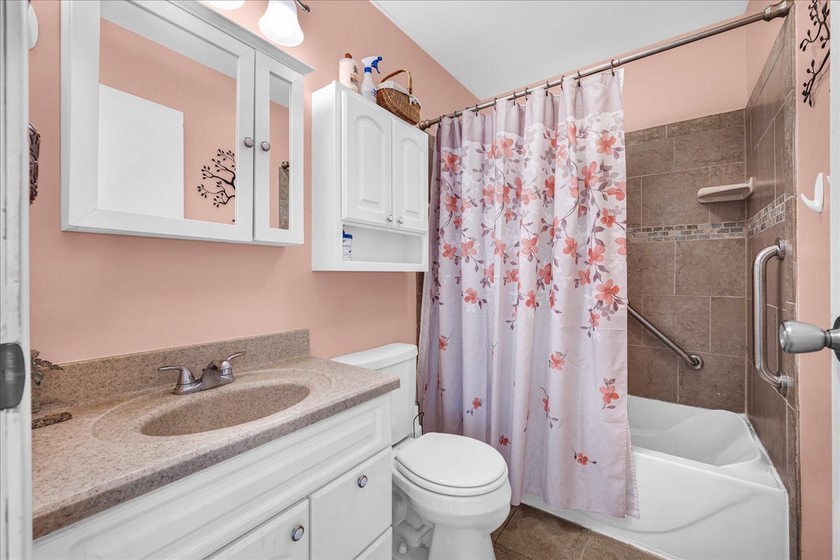 305 N Church Street, Carlock, IL 61725