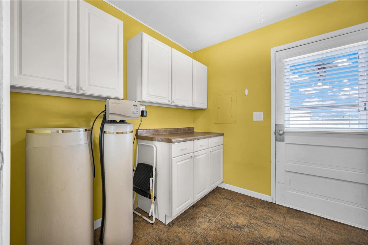 305 N Church Street, Carlock, IL 61725