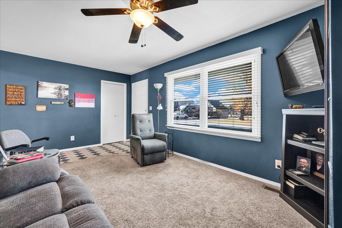 305 N Church Street, Carlock, IL 61725