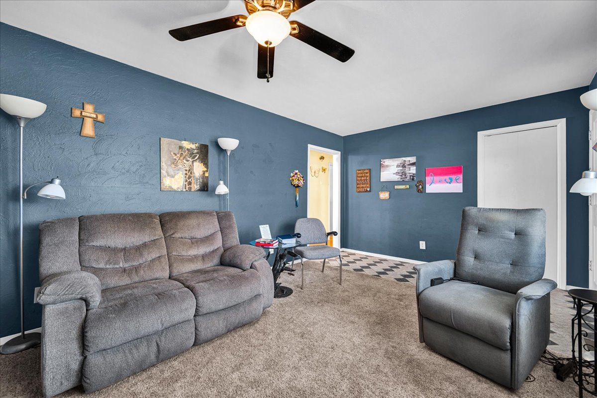 305 N Church Street, Carlock, IL 61725