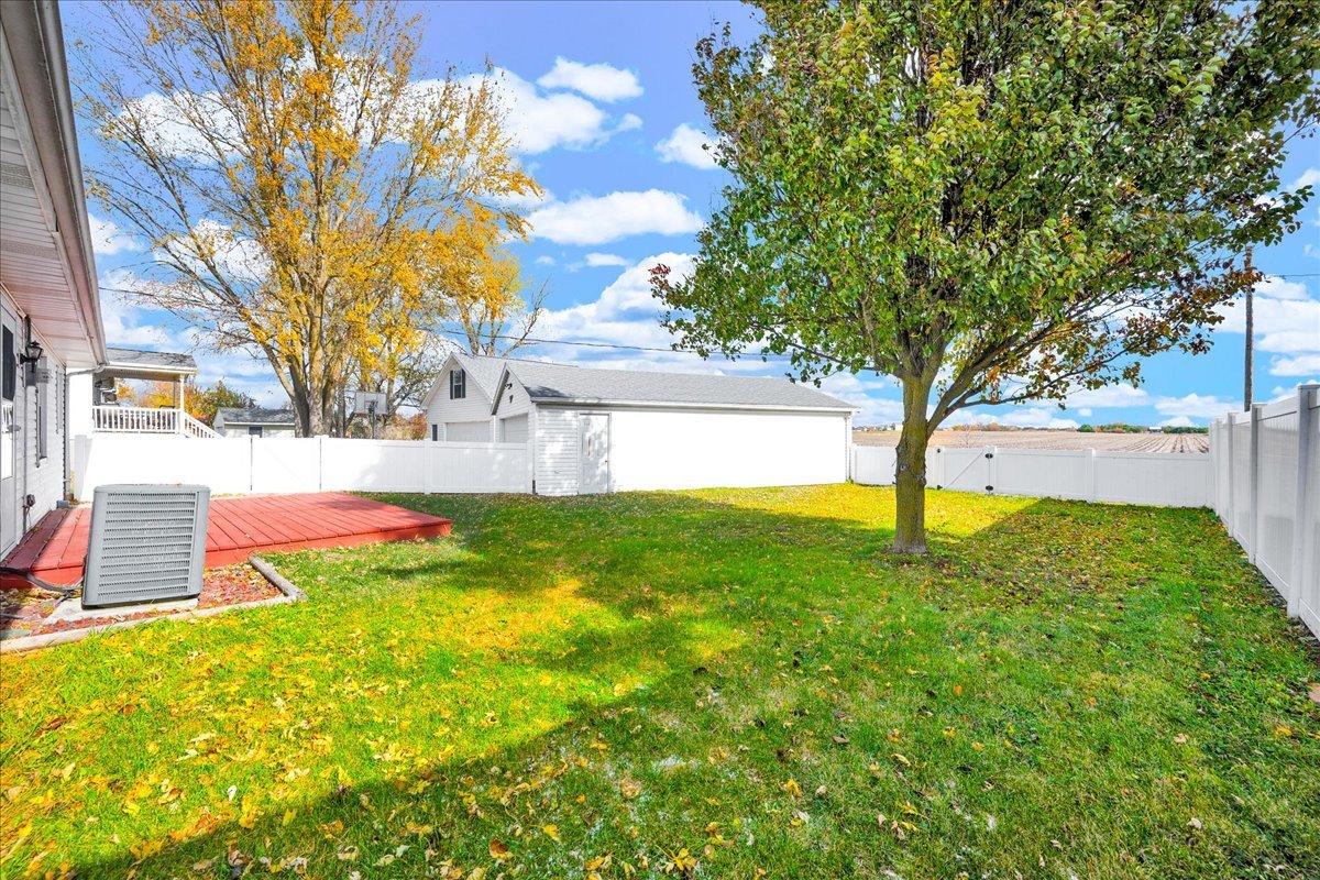 305 N Church Street, Carlock, IL 61725