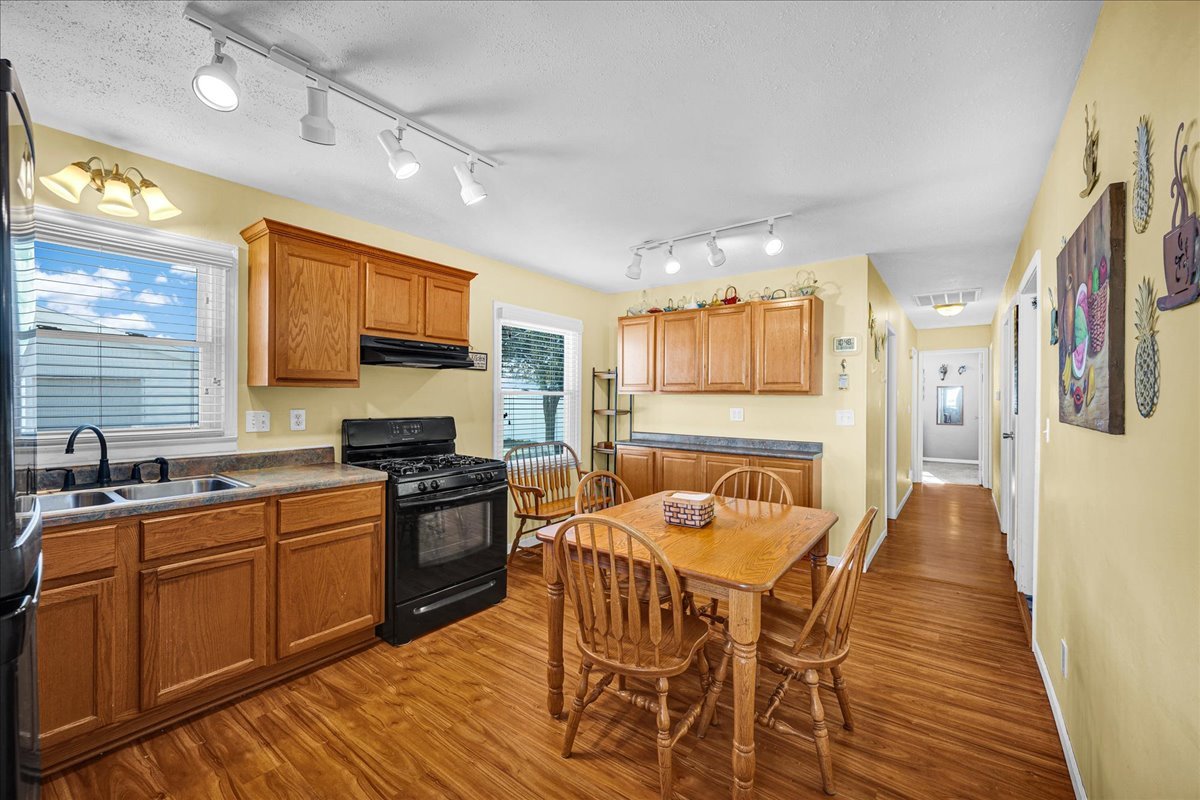 305 N Church Street, Carlock, IL 61725