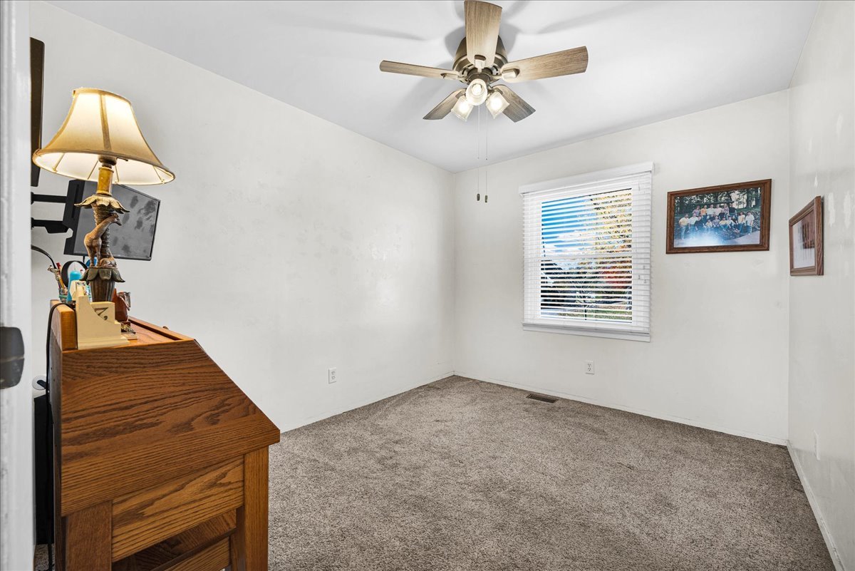 305 N Church Street, Carlock, IL 61725