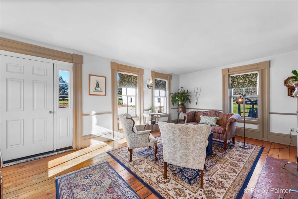 3N369 Lafox Road, St. Charles, IL 60175