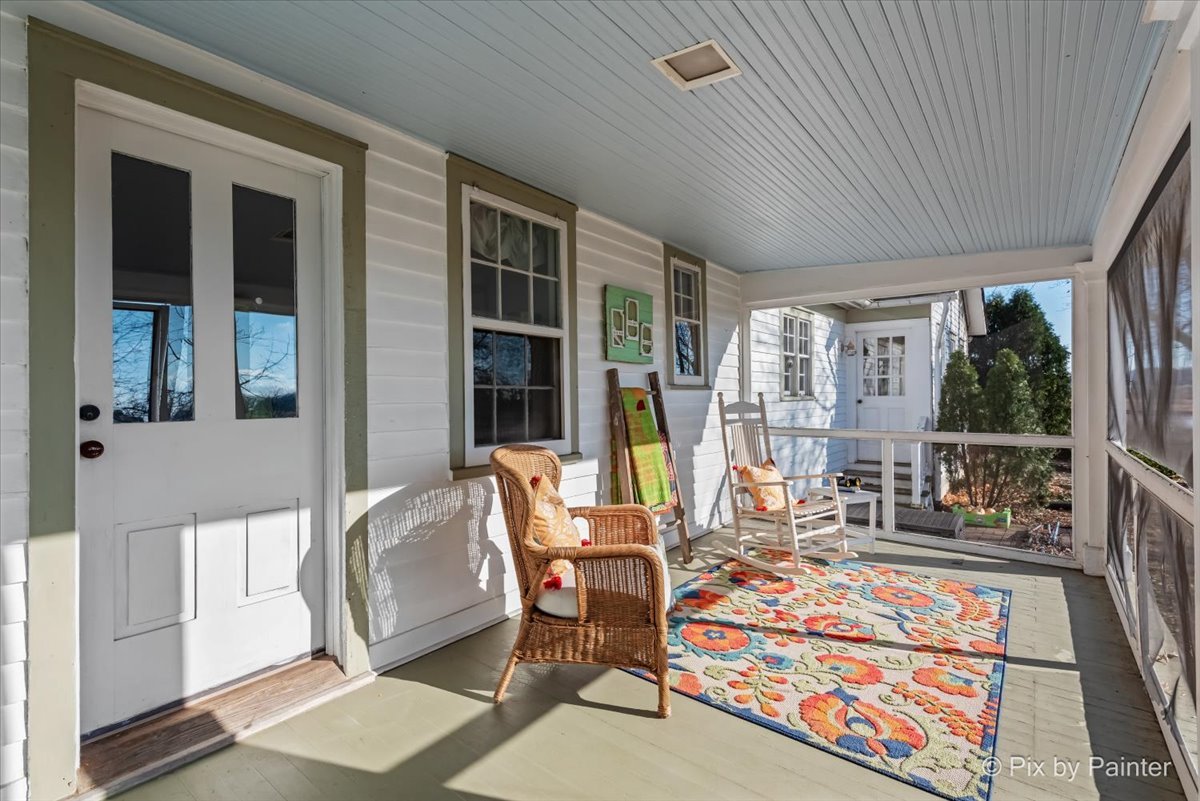 3N369 Lafox Road, St. Charles, IL 60175