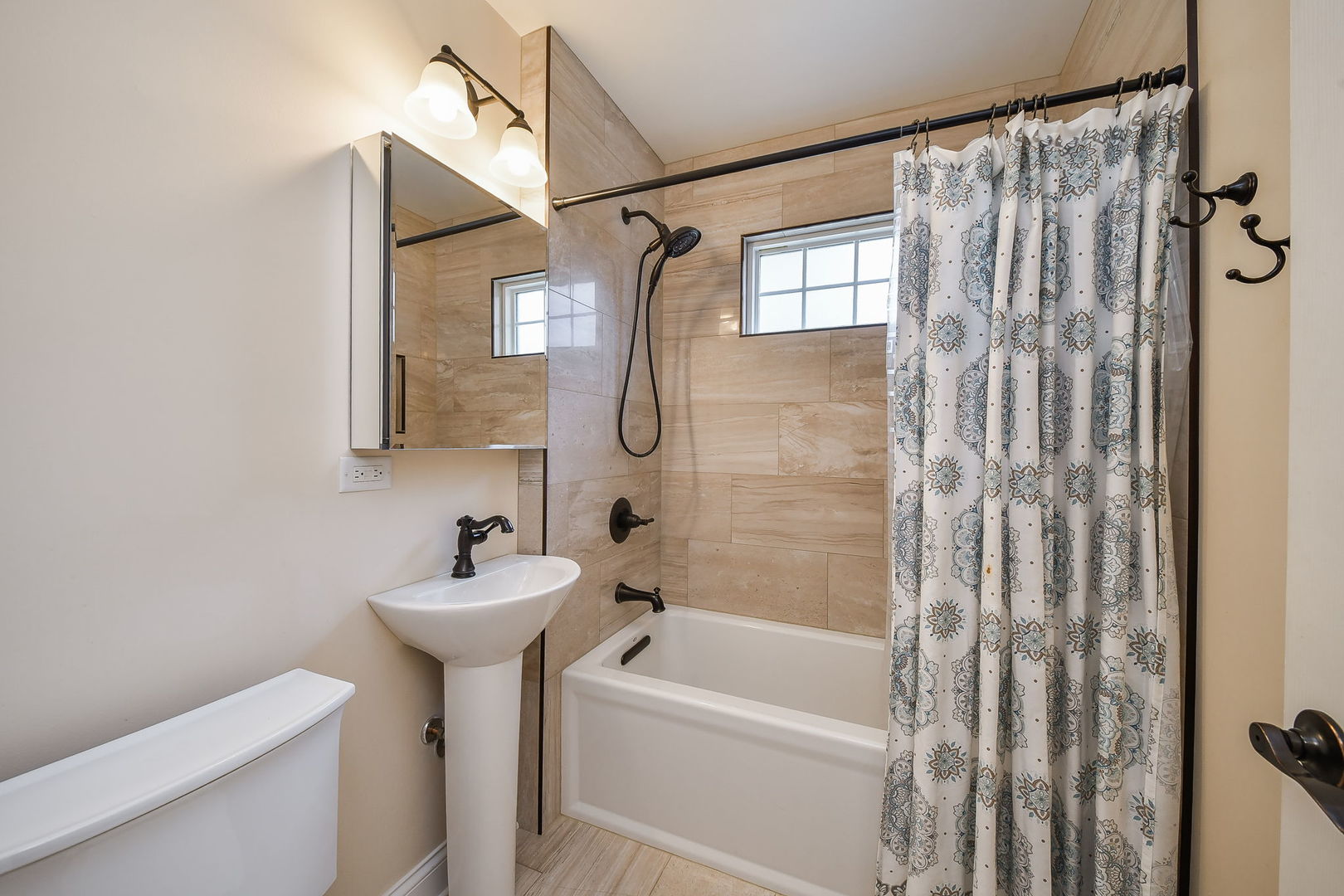 Glen Ellyn, IL 60137