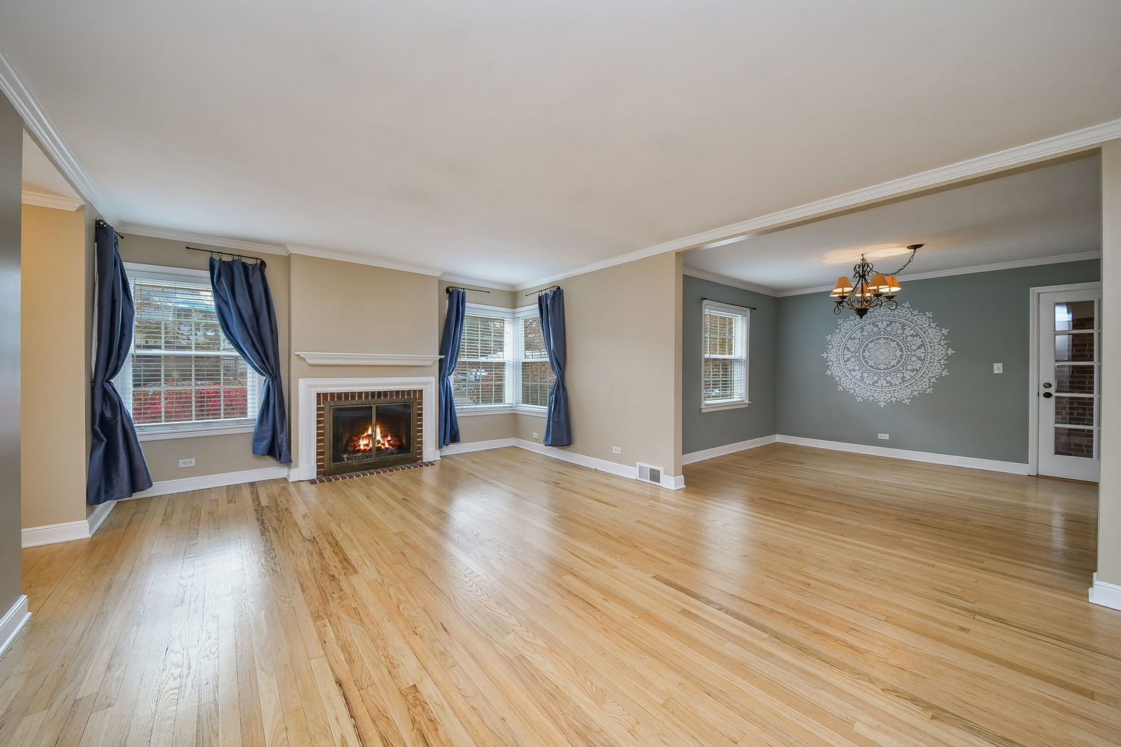 Glen Ellyn, IL 60137