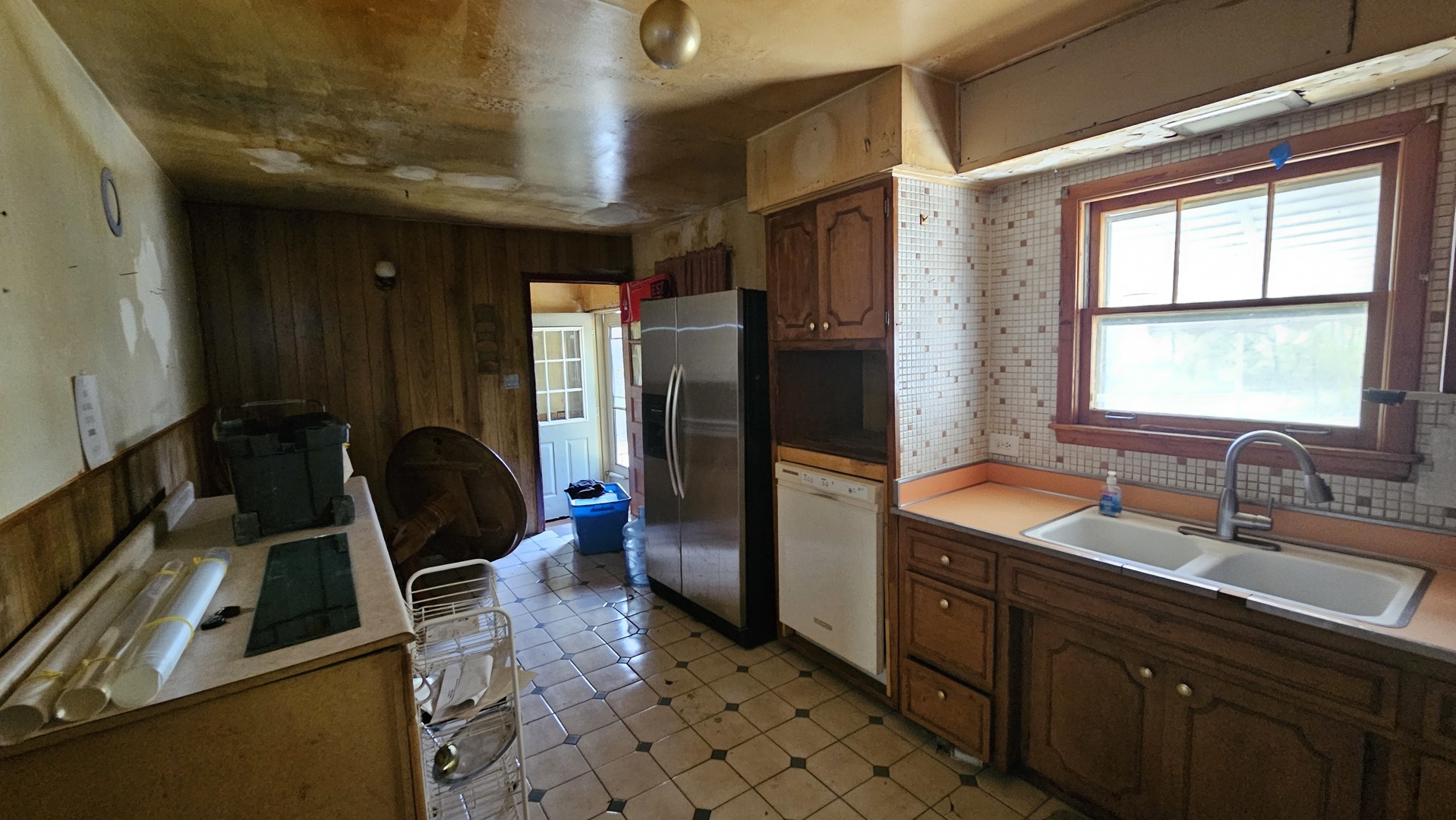 54 Hillcrest Avenue, Fox Lake, IL 60020