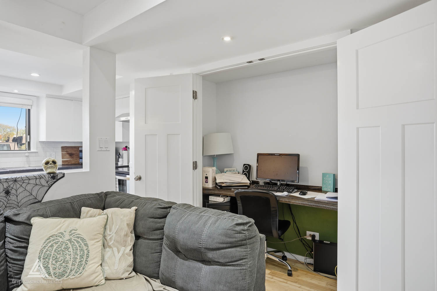 9180 South Road #D, Palos Hills, IL 60465