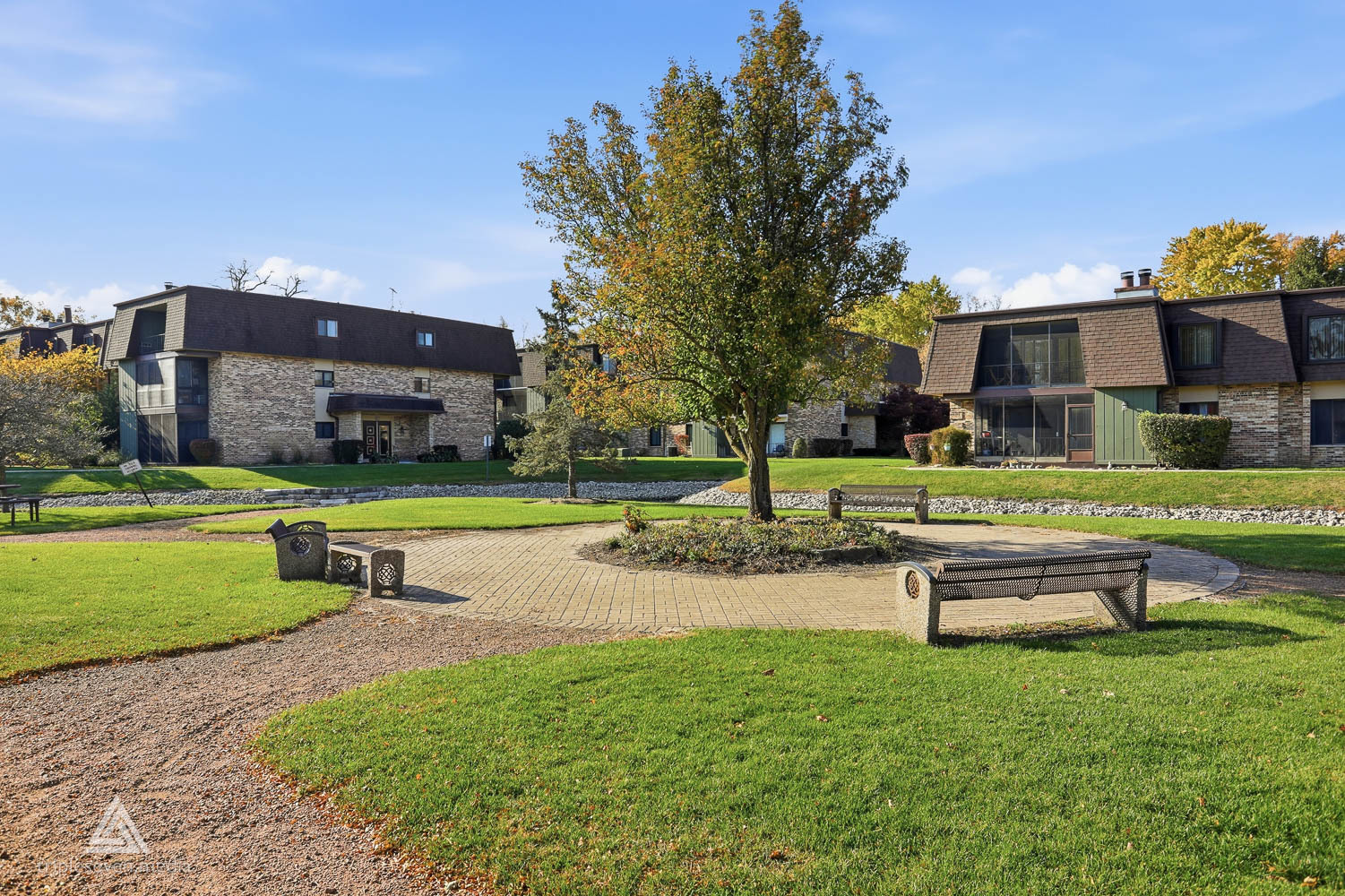 9180 South Road #D, Palos Hills, IL 60465