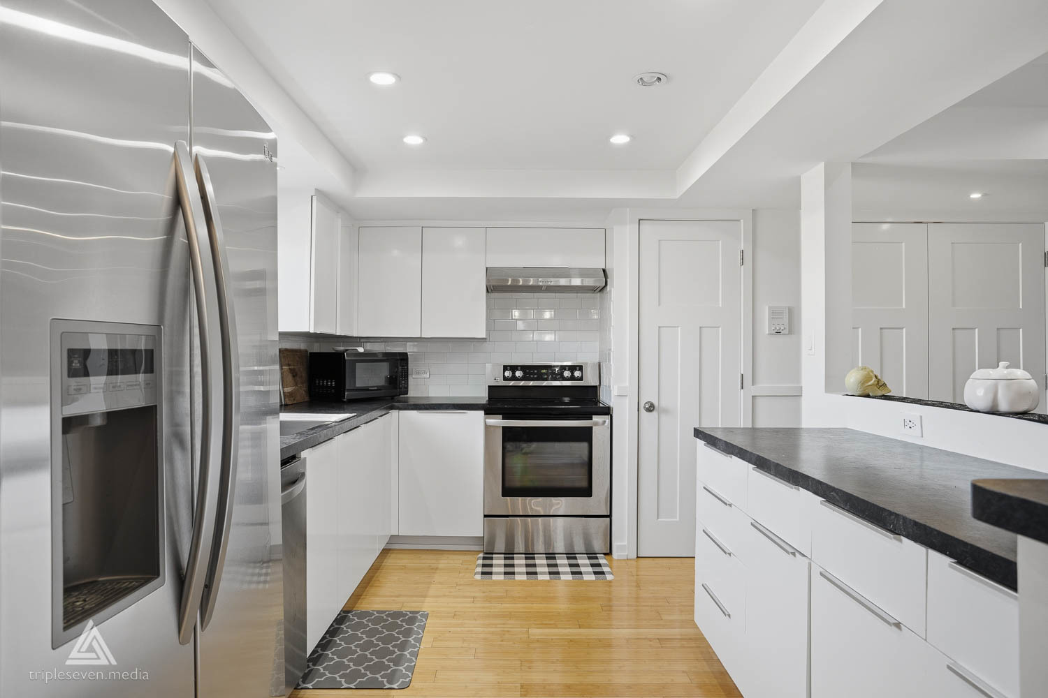 9180 South Road #D, Palos Hills, IL 60465