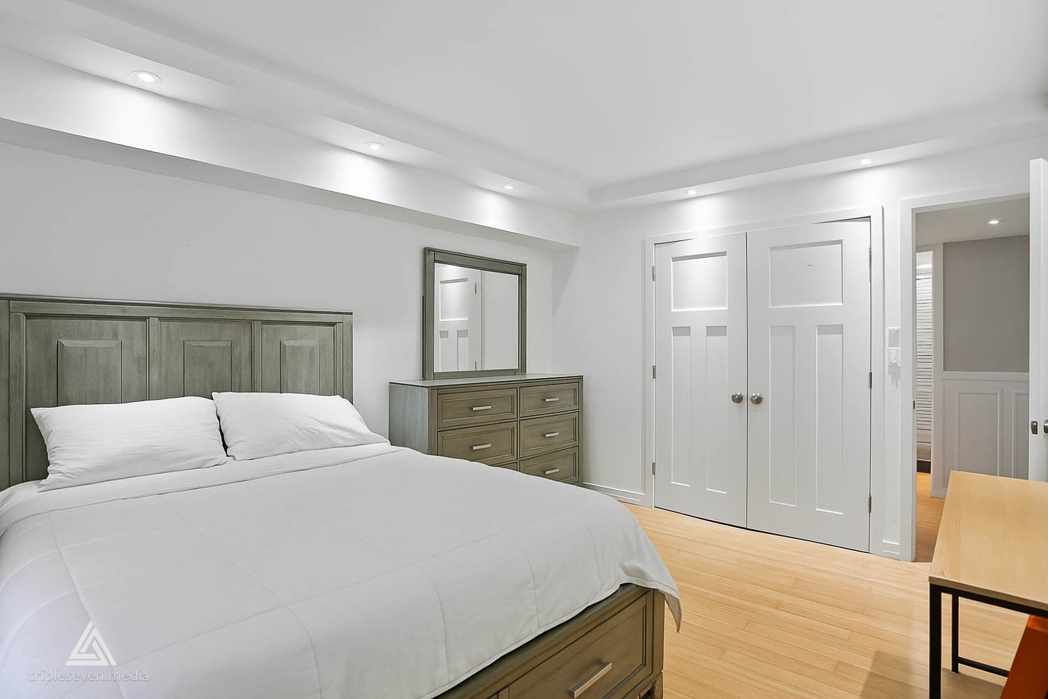 9180 South Road #D, Palos Hills, IL 60465