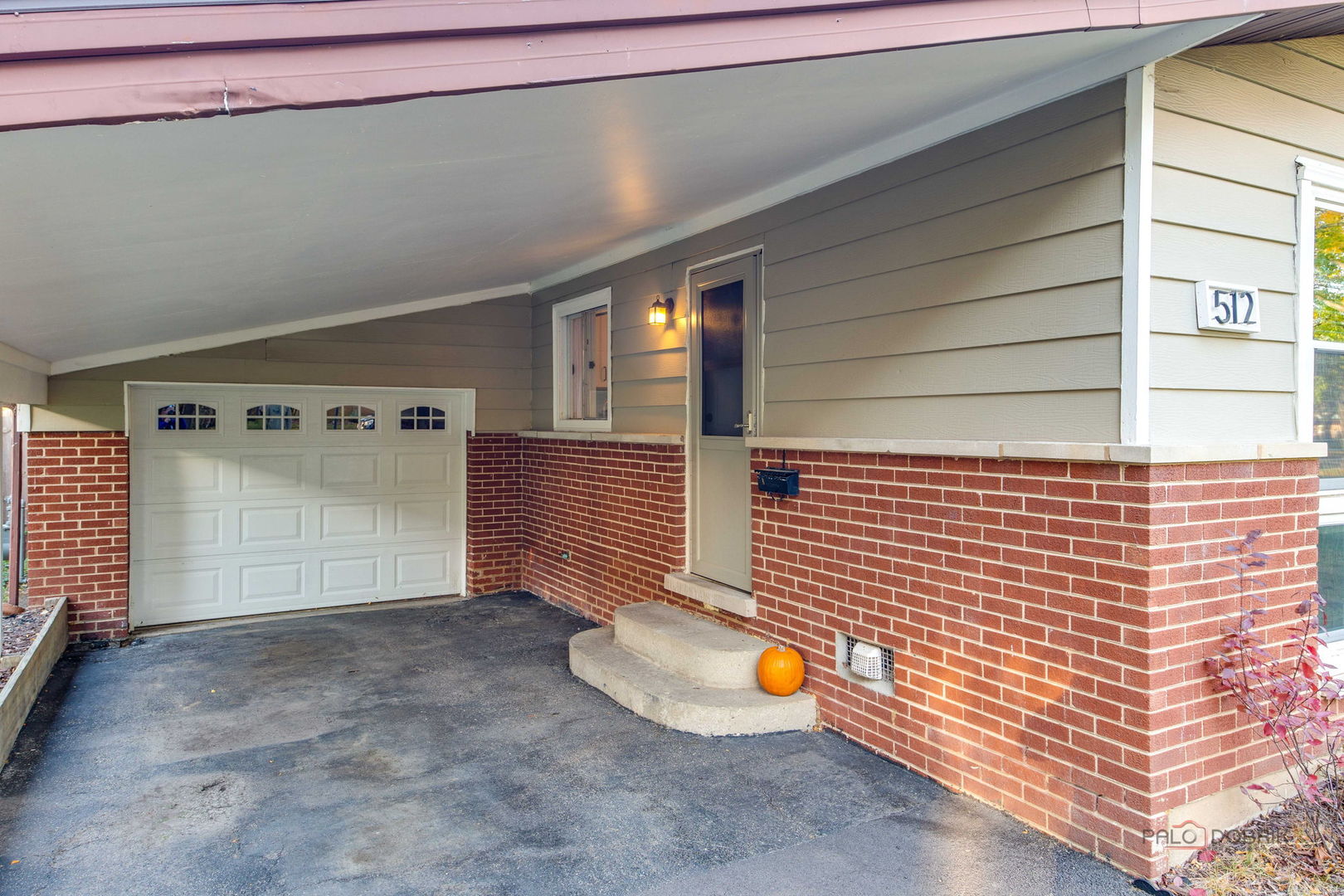 512 Lisa Road, West Dundee, IL 60118