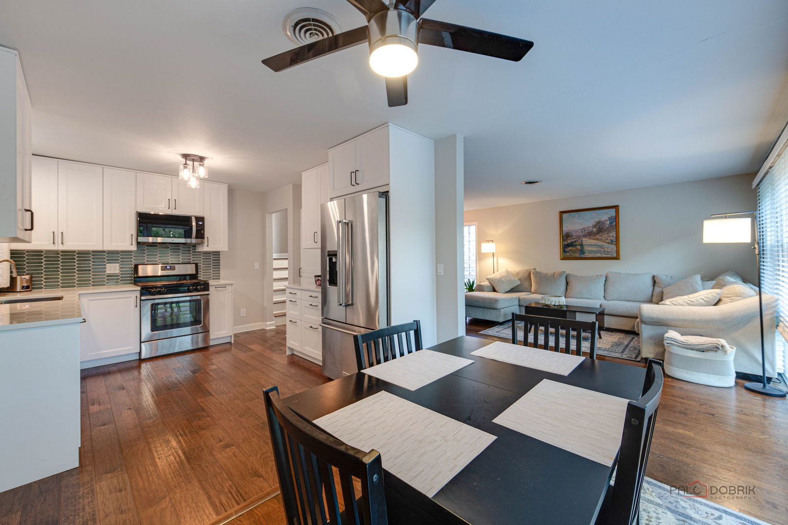 512 Lisa Road, West Dundee, IL 60118