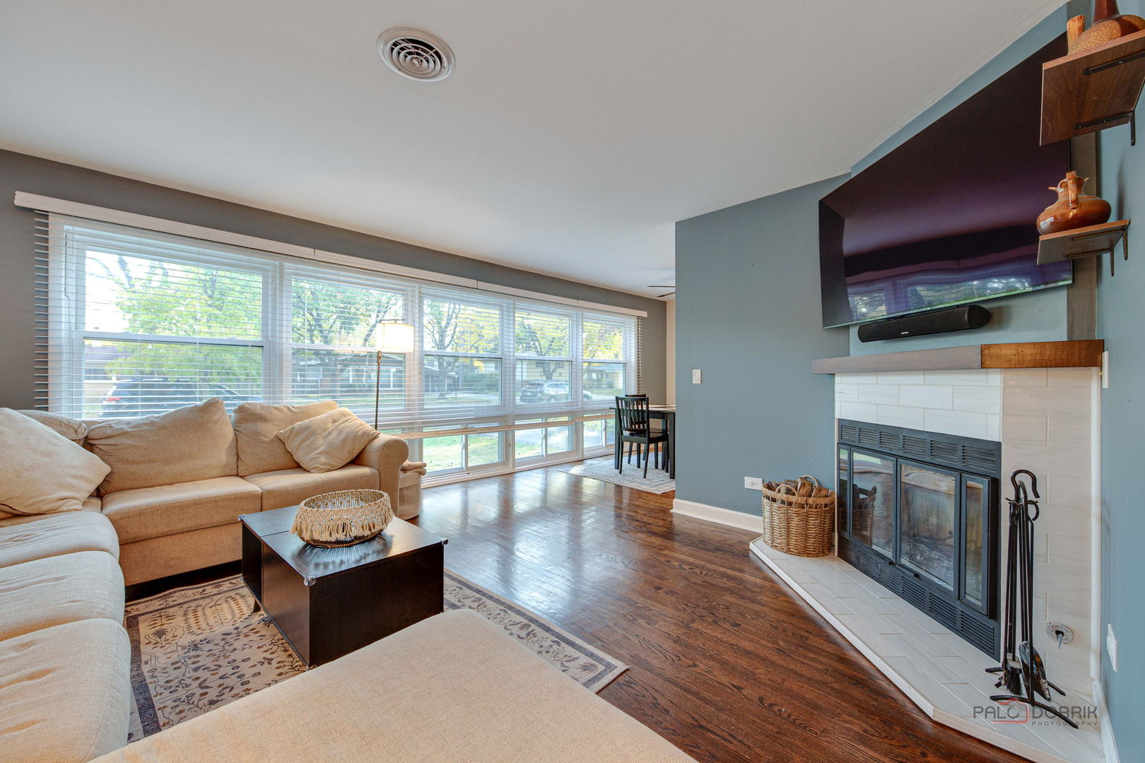 512 Lisa Road, West Dundee, IL 60118