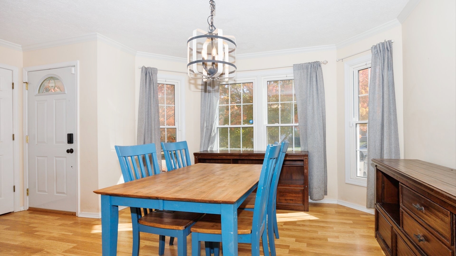 1206 Chatham Lane, Bloomington, IL 61704