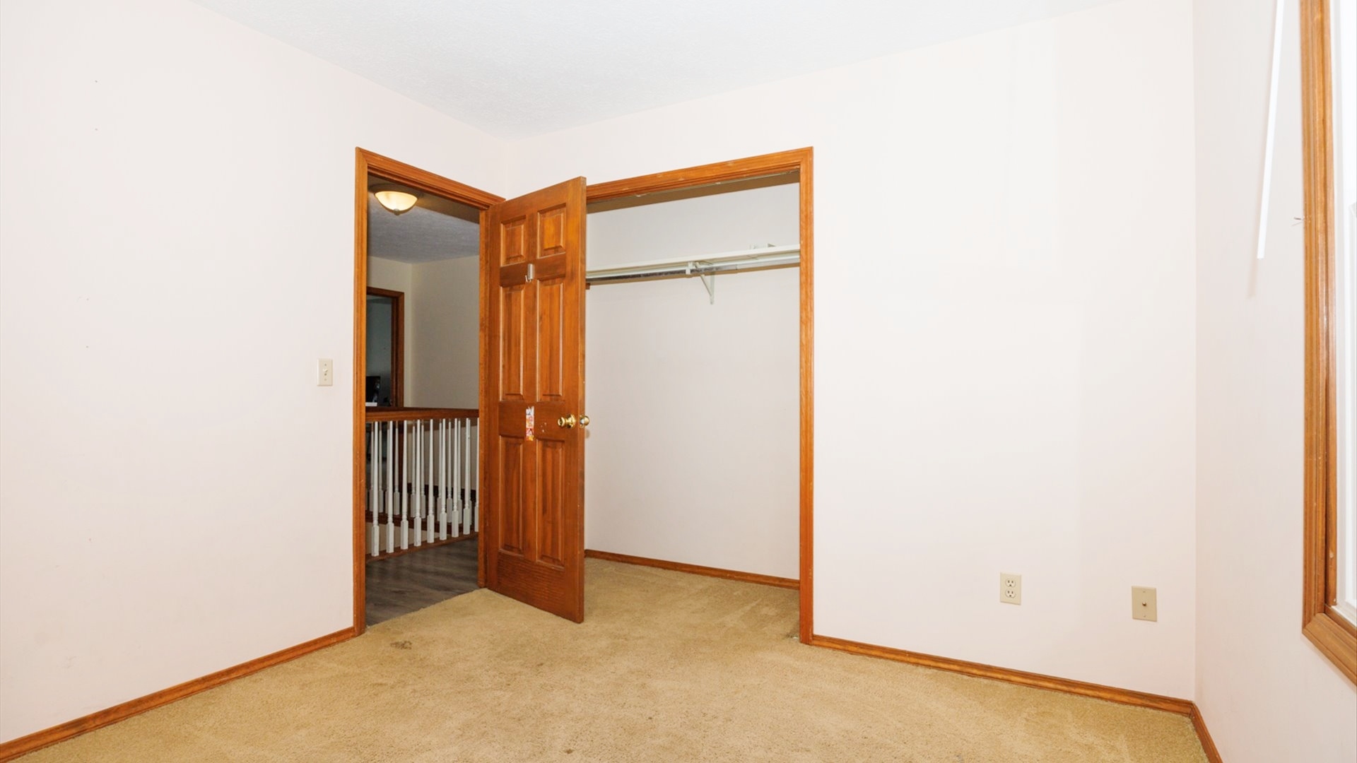 1206 Chatham Lane, Bloomington, IL 61704