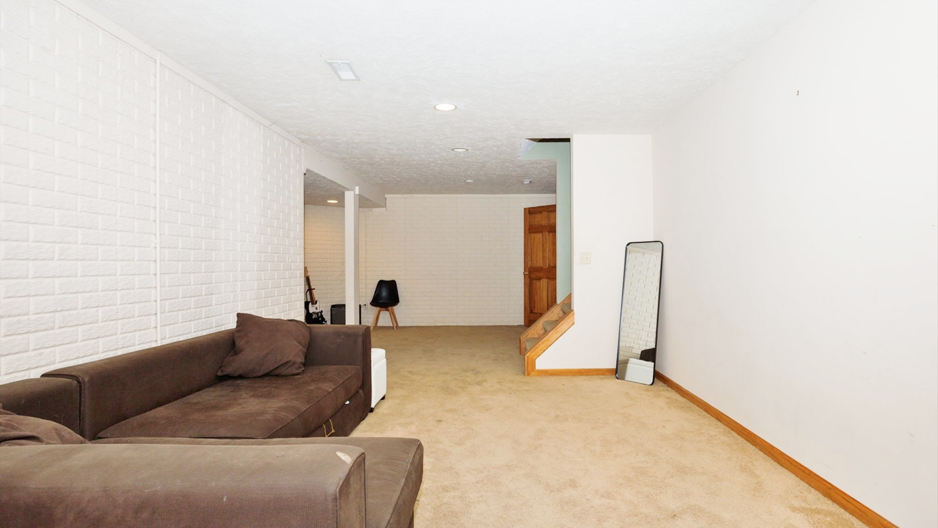 1206 Chatham Lane, Bloomington, IL 61704