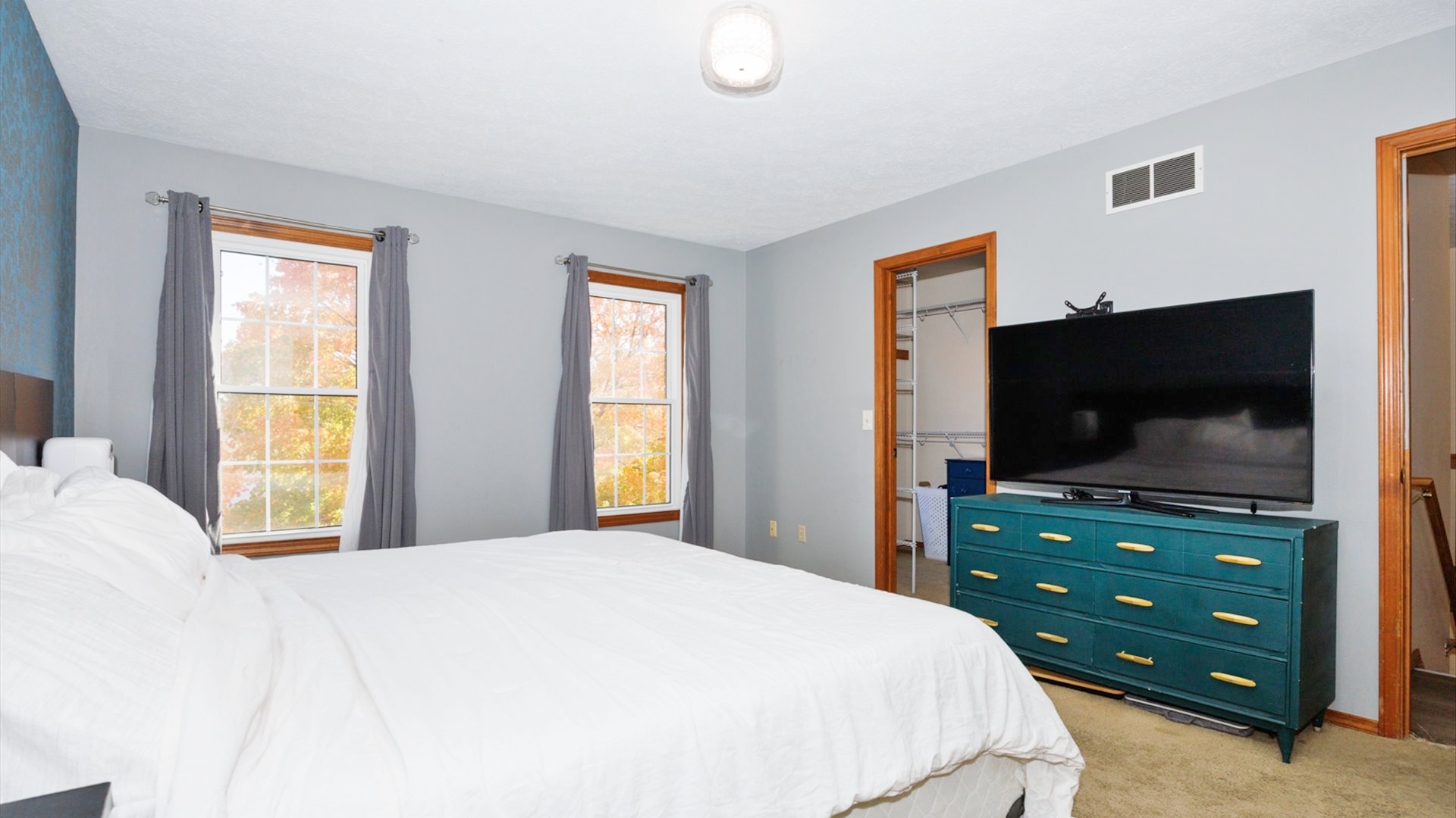 1206 Chatham Lane, Bloomington, IL 61704