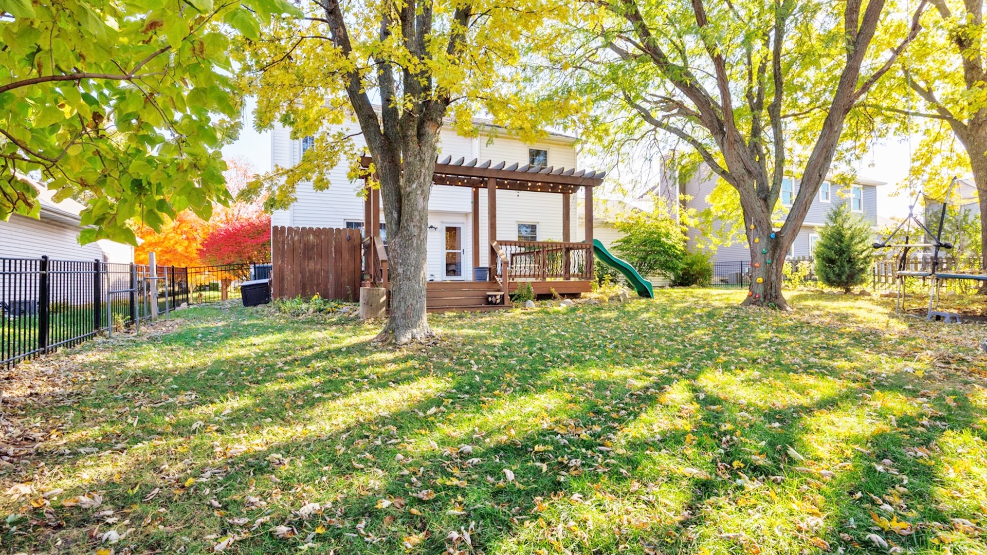 1206 Chatham Lane, Bloomington, IL 61704