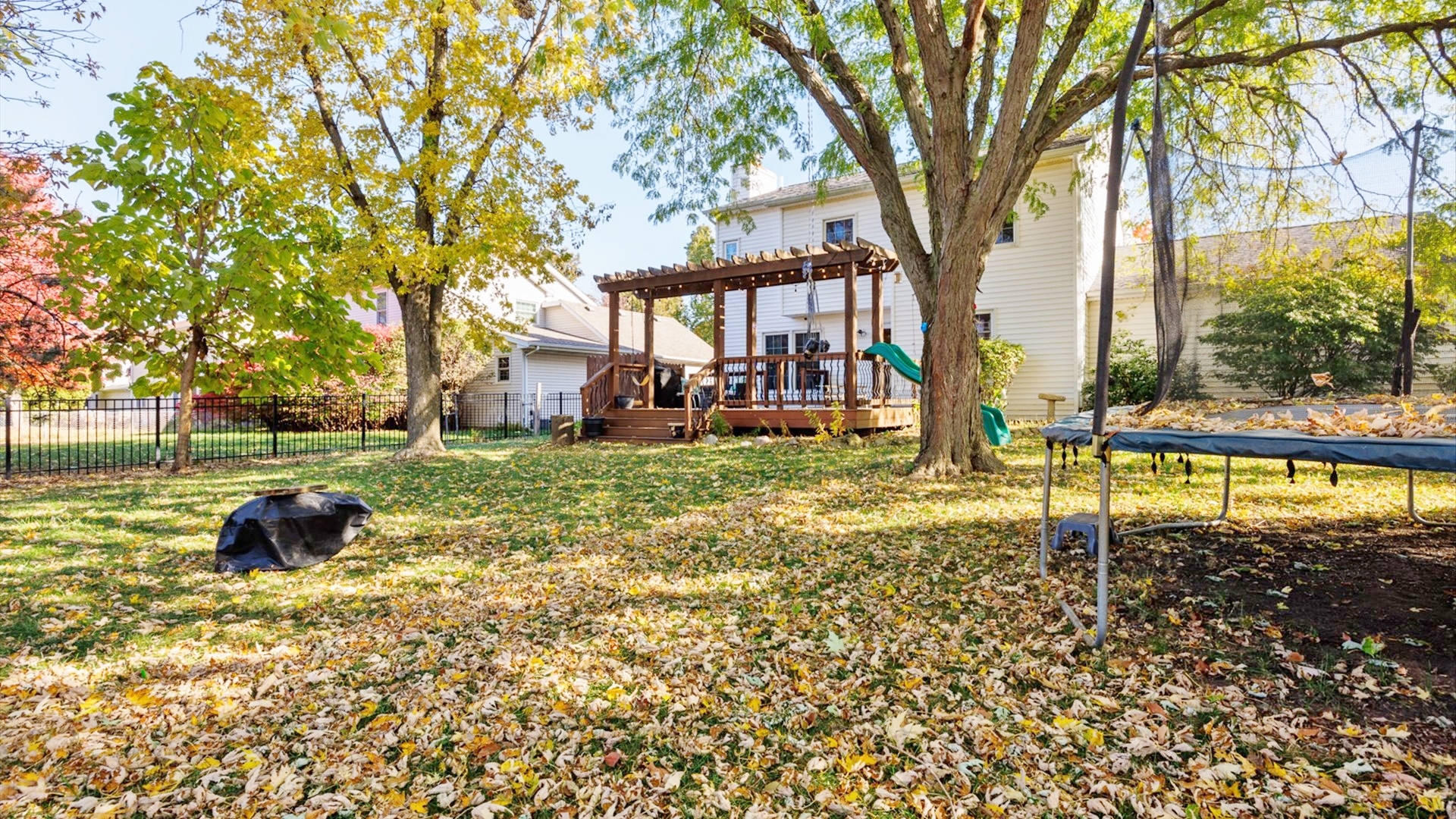 1206 Chatham Lane, Bloomington, IL 61704