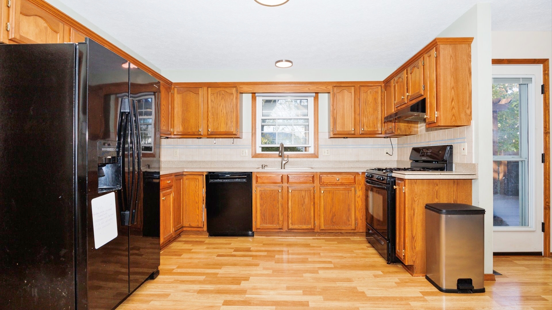 1206 Chatham Lane, Bloomington, IL 61704