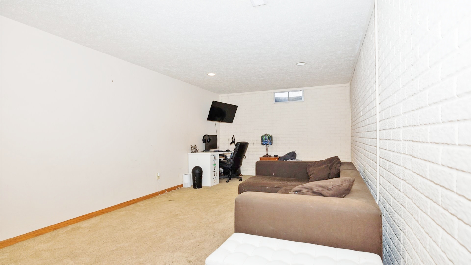 1206 Chatham Lane, Bloomington, IL 61704