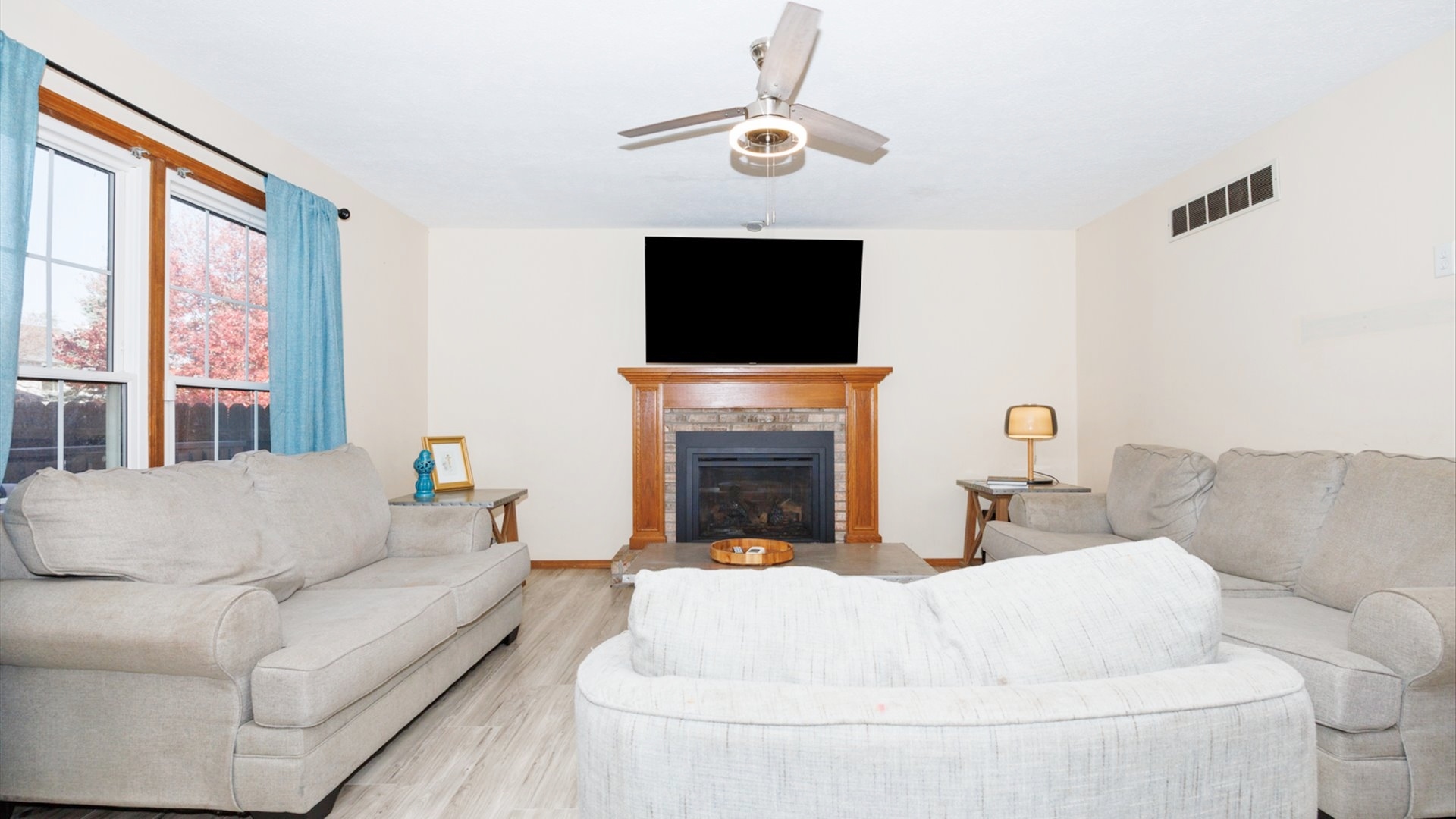 1206 Chatham Lane, Bloomington, IL 61704