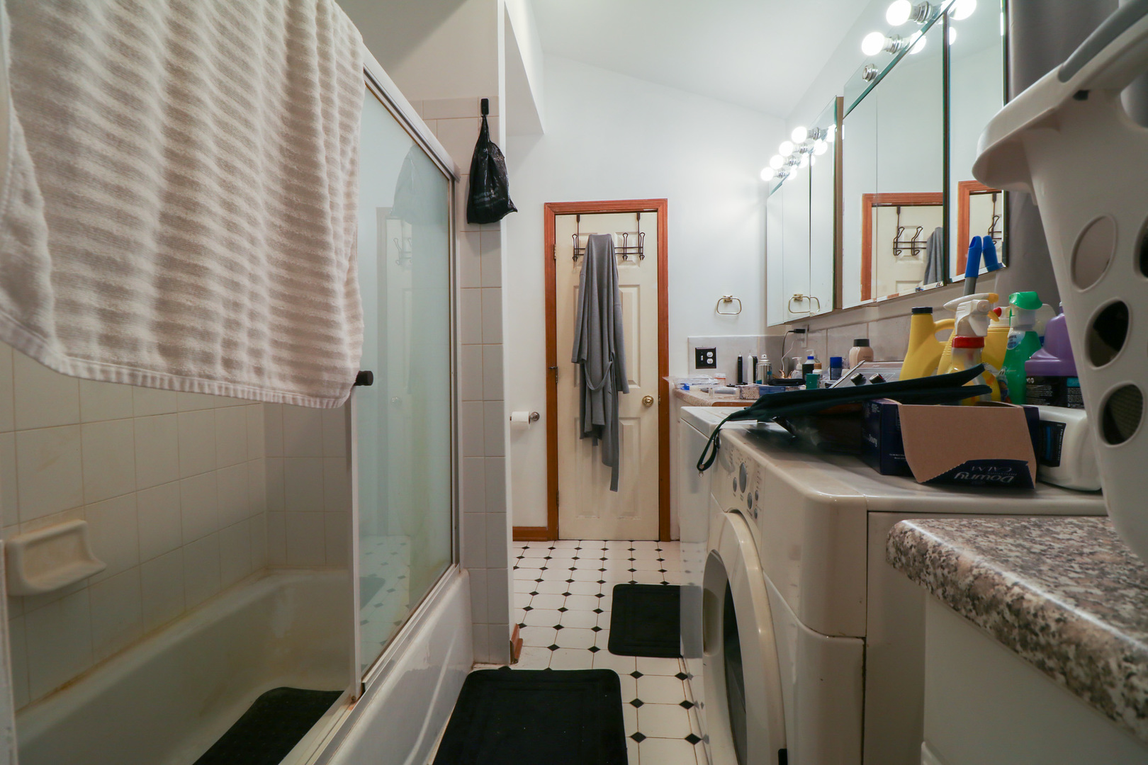 40523 N IL Route 83, Antioch, IL 60002