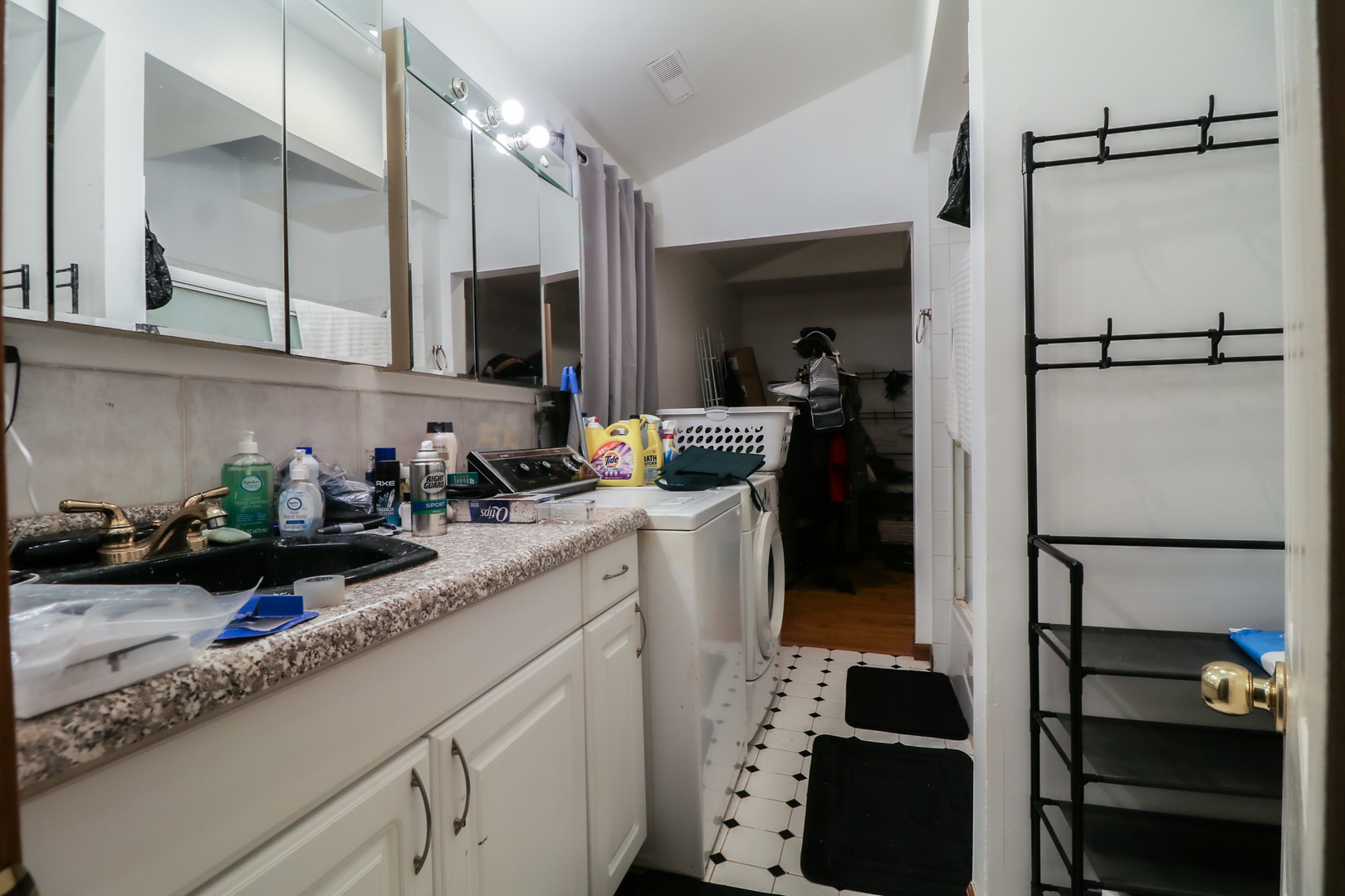 40523 N IL Route 83, Antioch, IL 60002