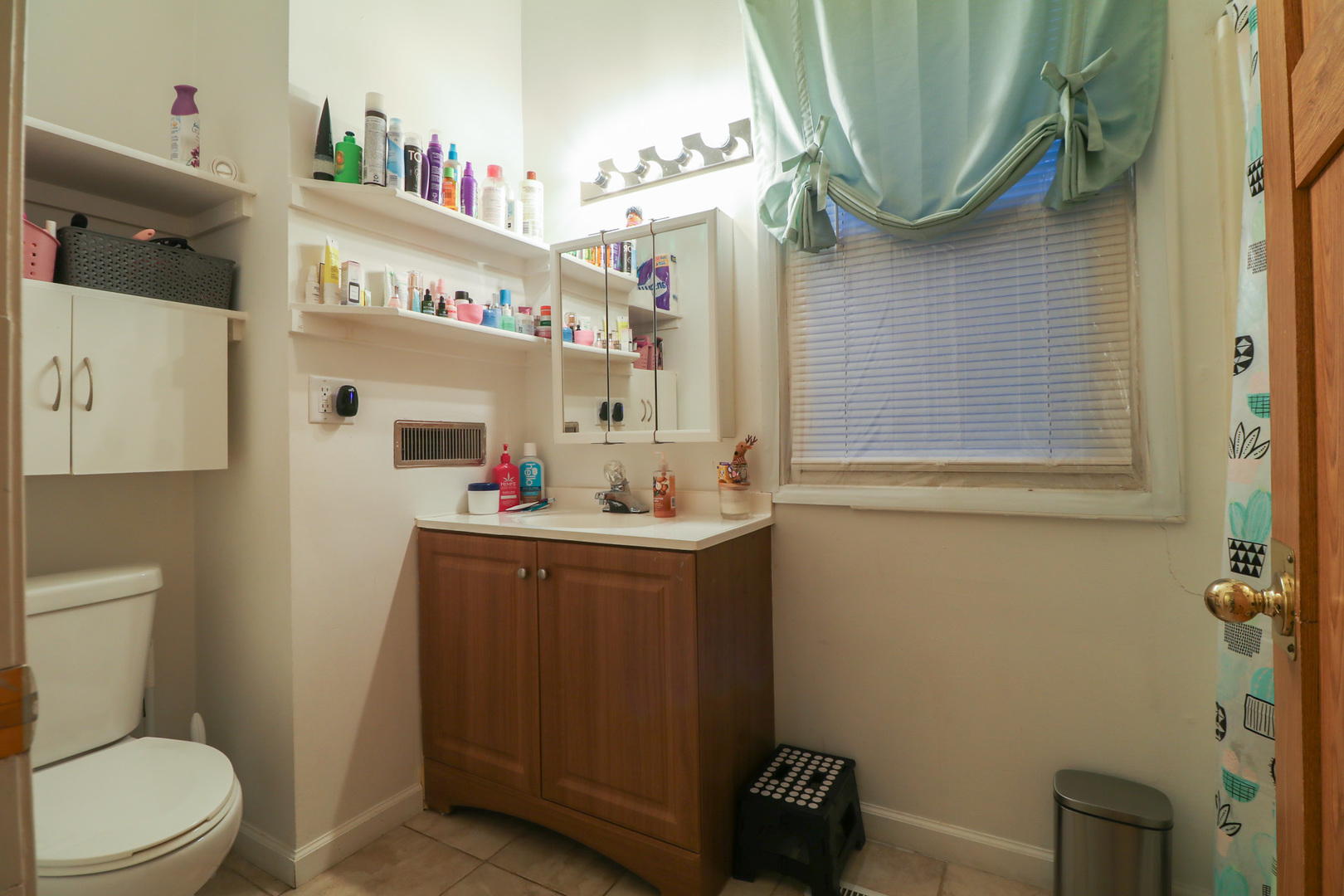 40523 N IL Route 83, Antioch, IL 60002