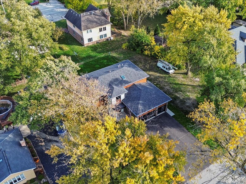 7137 S 87th Avenue, Justice, IL 60458