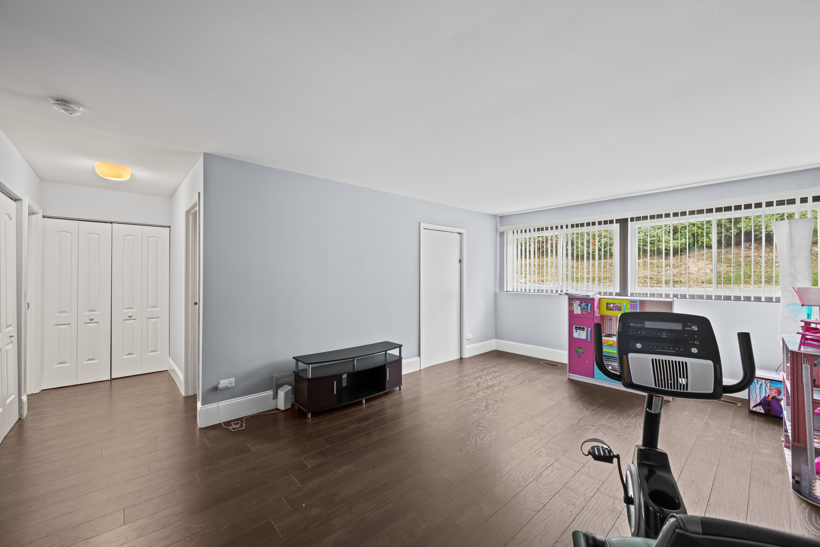 2157 Pepperwood Lane, Glendale Heights, IL 60139