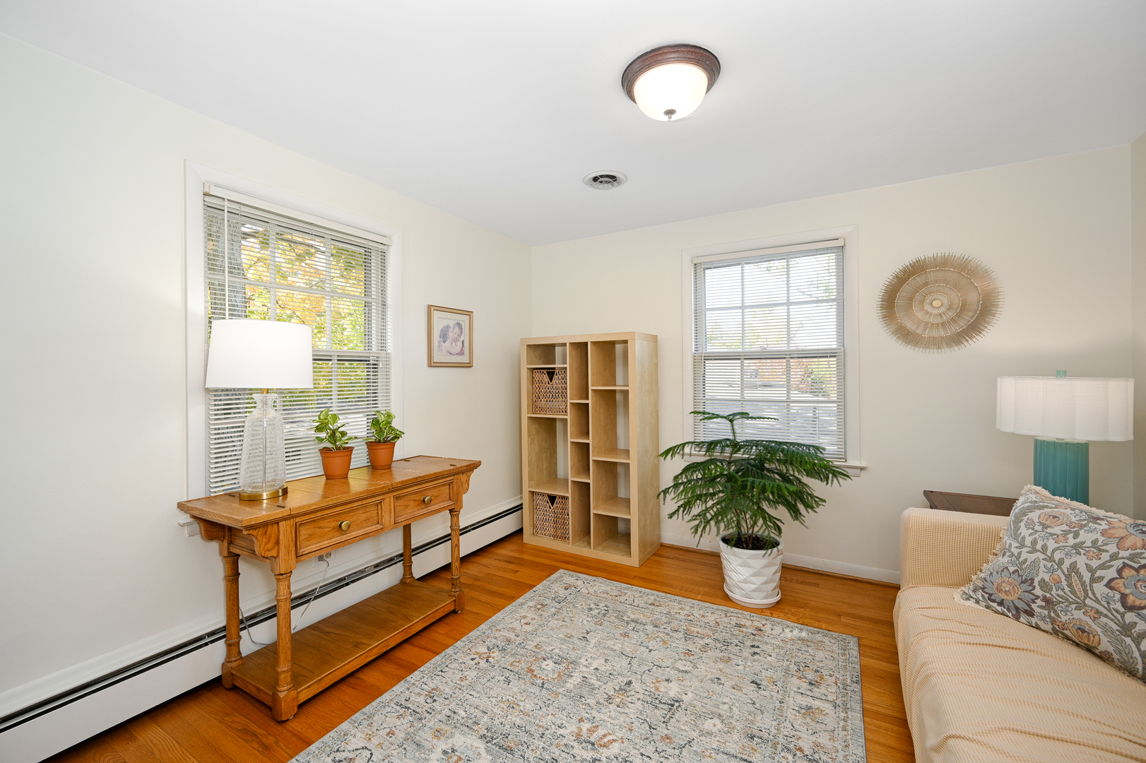 84 N Parkside Avenue, Glen Ellyn, IL 60137