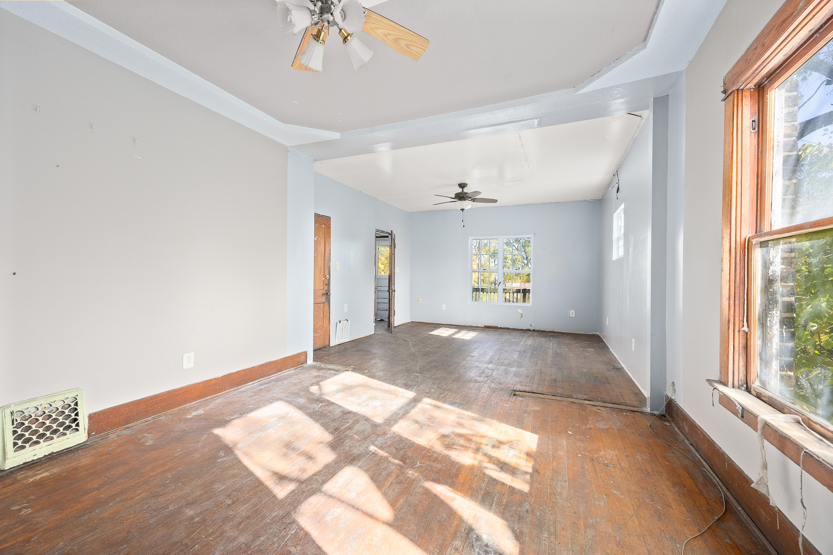 15342 Loomis Avenue, Harvey, IL 60426