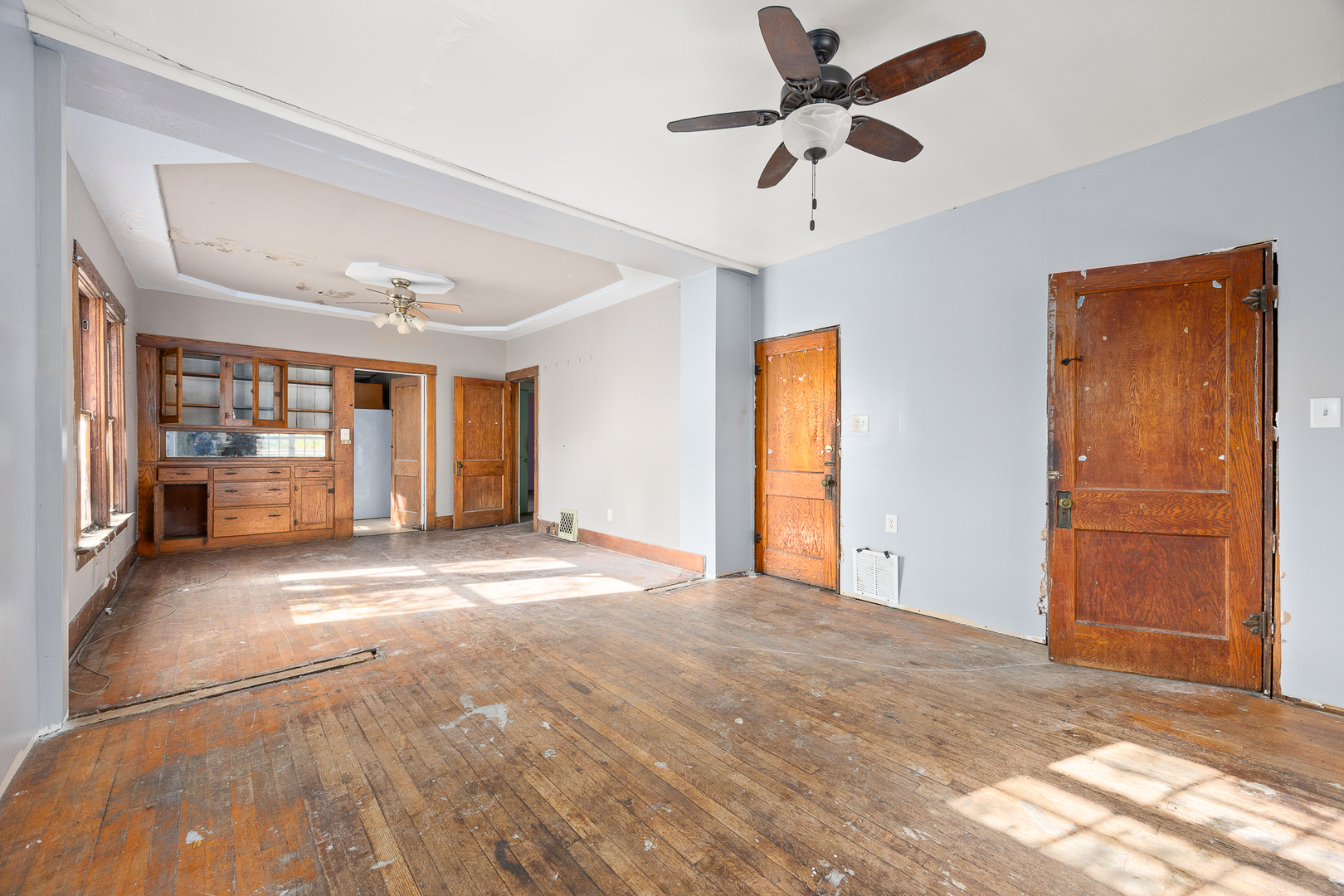 15342 Loomis Avenue, Harvey, IL 60426