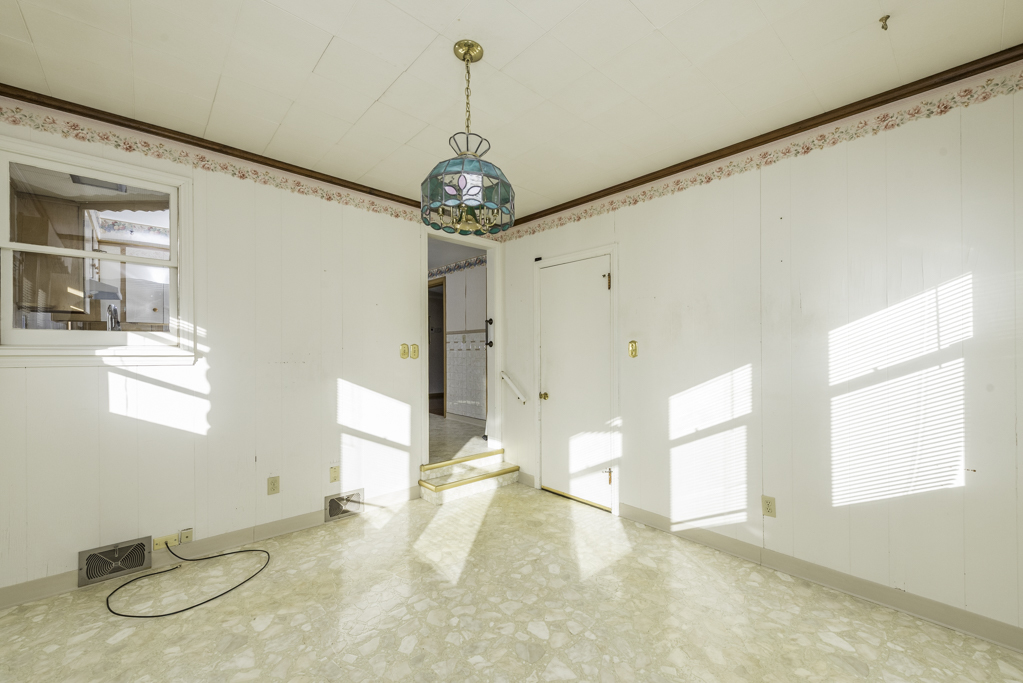 7916 22nd Avenue, Kenosha, WI 53143