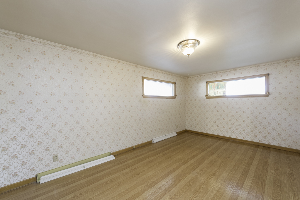 7916 22nd Avenue, Kenosha, WI 53143