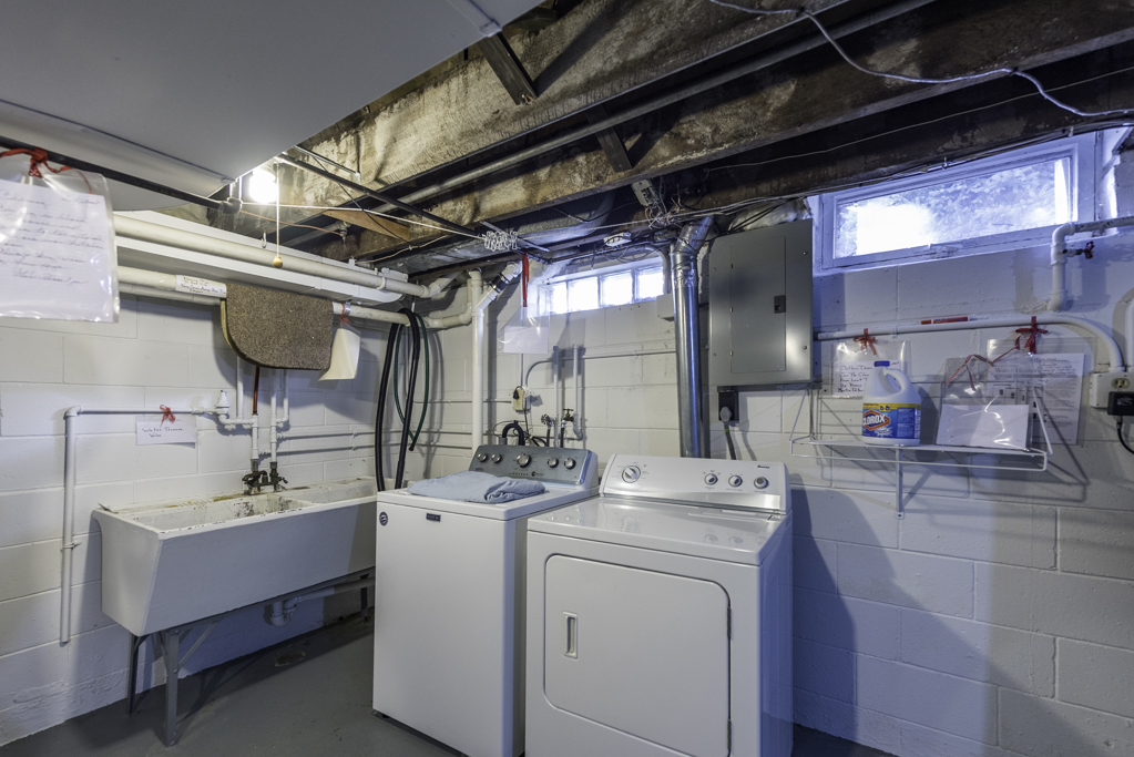 7916 22nd Avenue, Kenosha, WI 53143