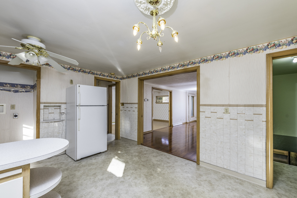 7916 22nd Avenue, Kenosha, WI 53143