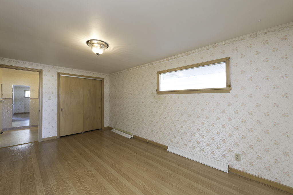 7916 22nd Avenue, Kenosha, WI 53143